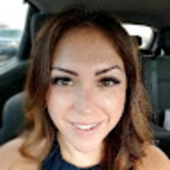 Meet your Posher, Kelley - Picture 1 of 1